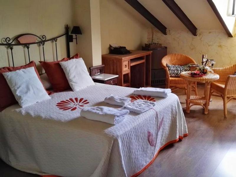 Hospederia Tia Maria Hotel กาสิยาส ภายนอก รูปภาพ